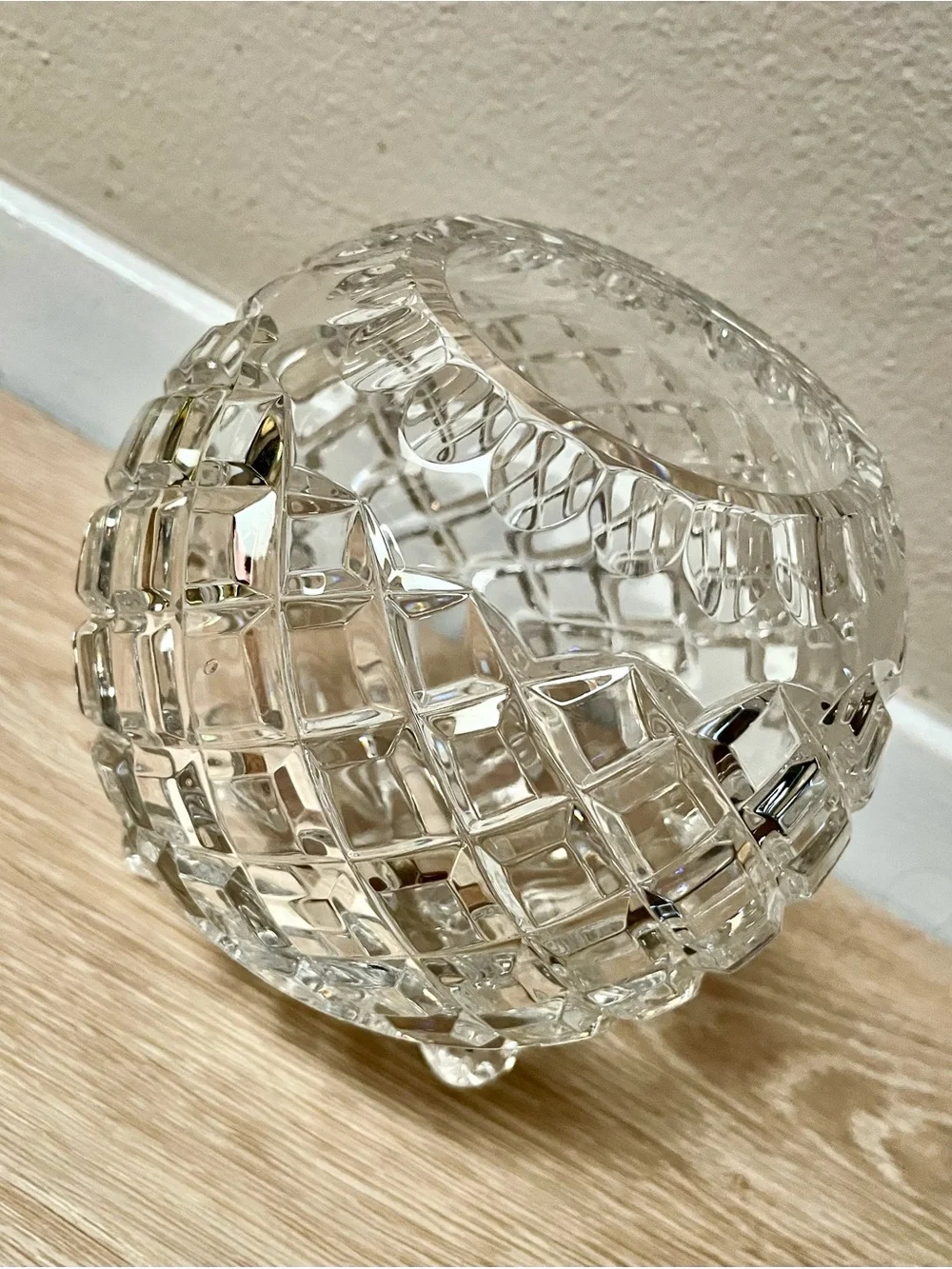Vintage Diamond-Cut Footed Crystal Rose Bowl Vase